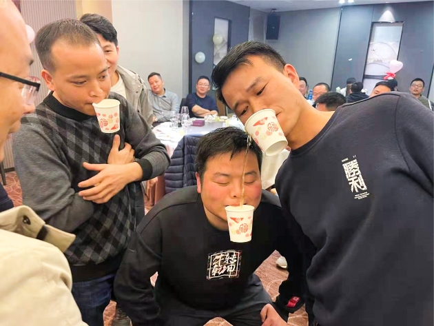 مبنى فريق Yulun Machinery